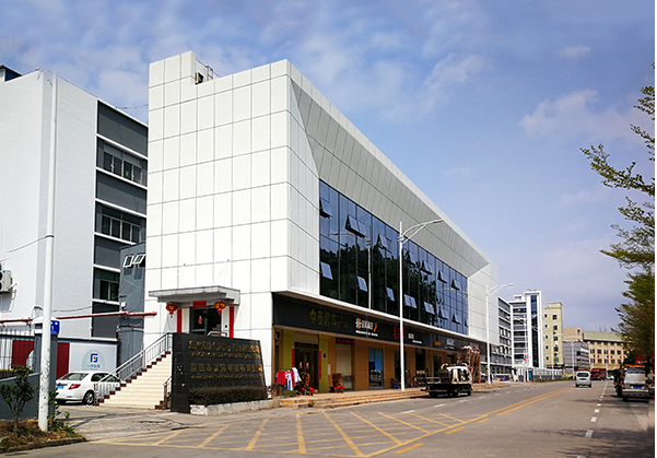 阳春住宅公寓幕墙修缮